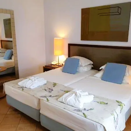 Pestana Park 4*