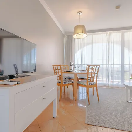 Apart-hotel Pestana Park