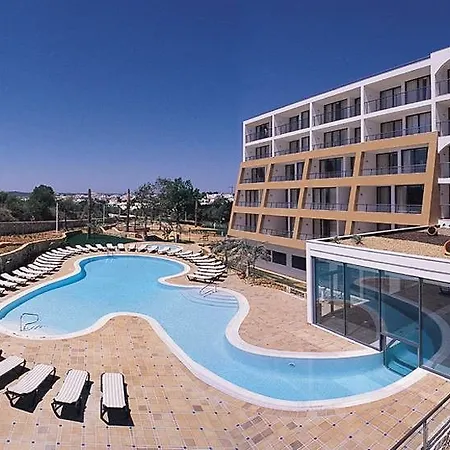 Pestana Park Aparthotel 4*