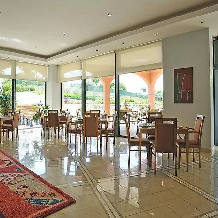 Pestana Park 4*