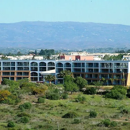 Apartmanhotel Pestana Park 4*